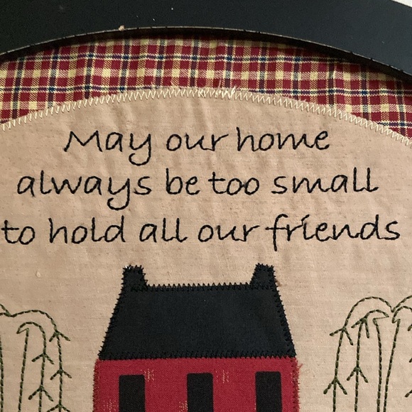 Christmas Tree Shops FRIENDS IN YOUR HOME Plaque - Picture 2 of 11